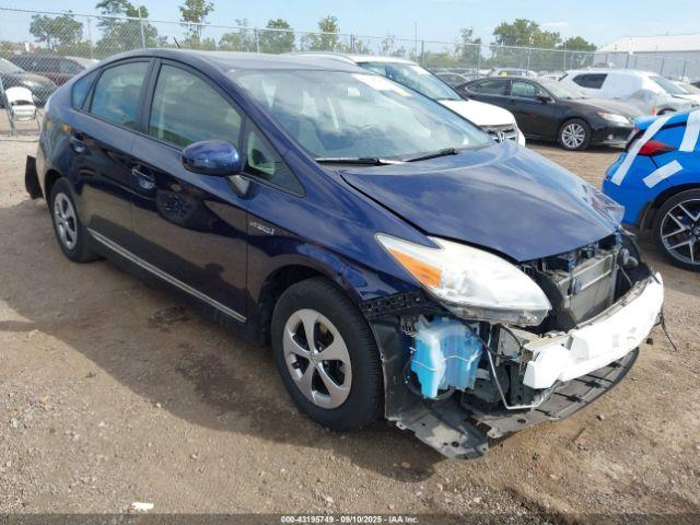  Salvage Toyota Prius