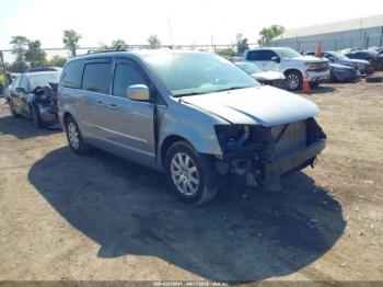  Salvage Chrysler Town & Country