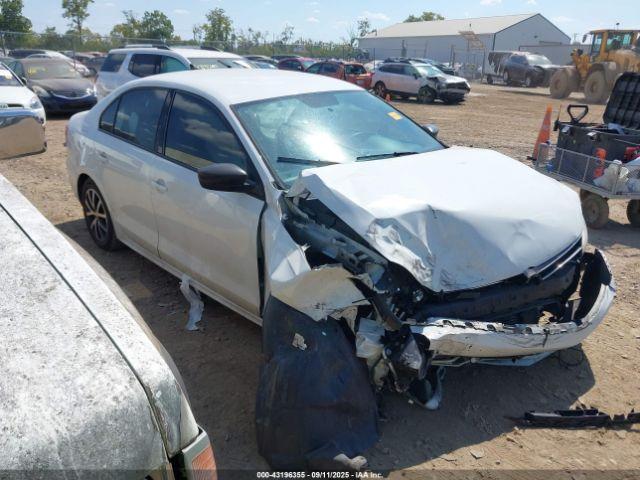  Salvage Volkswagen Jetta