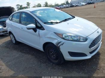  Salvage Ford Fiesta