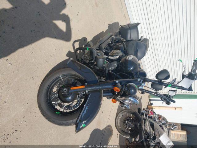  Salvage Harley-Davidson Flhcs