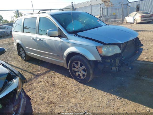  Salvage Chrysler Town & Country