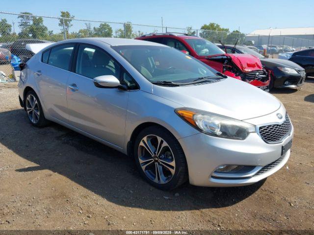  Salvage Kia Forte