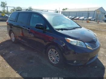  Salvage Toyota Sienna