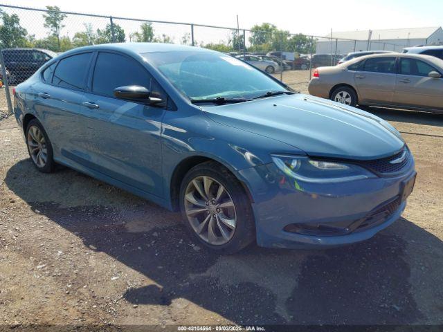  Salvage Chrysler 200