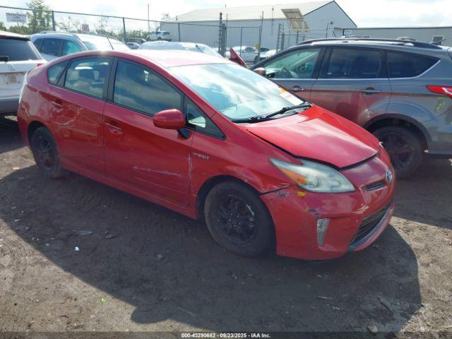  Salvage Toyota Prius