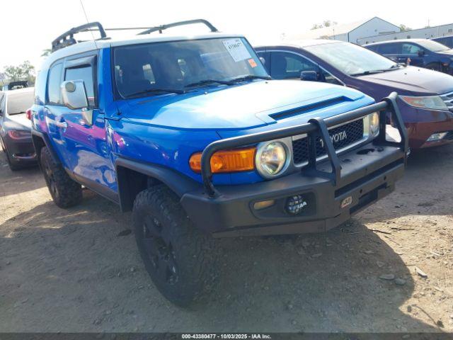  Salvage Toyota FJ Cruiser
