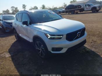  Salvage Volvo XC40