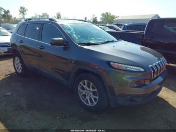  Salvage Jeep Cherokee