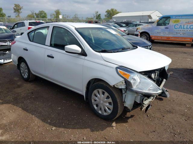  Salvage Nissan Versa