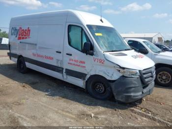  Salvage Mercedes-Benz Sprinter 2500