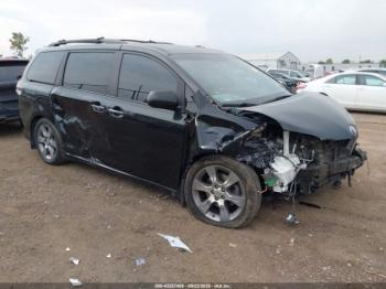  Salvage Toyota Sienna