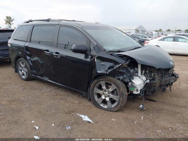  Salvage Toyota Sienna