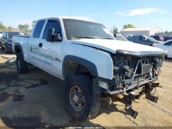  Salvage Chevrolet Silverado 2500