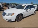 Chrysler 200 Limited Image 11