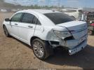 Chrysler 200 Limited Image 12