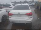 Volkswagen Passat 1.8t S Image 17