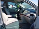 Toyota Sienna Xle V6 8 Passenger Image 3