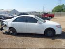 Toyota Camry Le Image 14