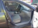 Toyota Camry Le Image 8
