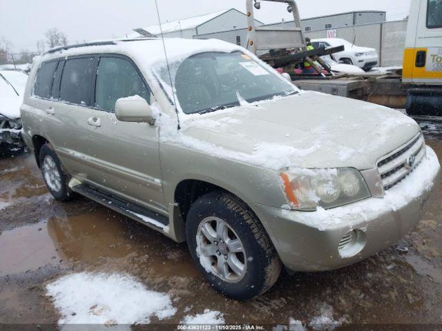 Salvage Toyota Highlander