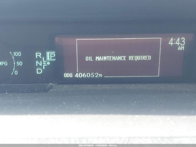 Toyota Prius Two Image 8