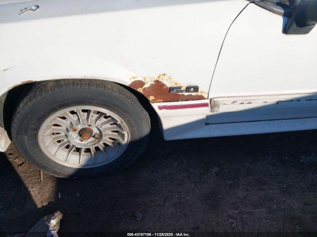 Ford Mustang Image 8