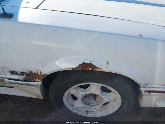 Ford Mustang Image 6