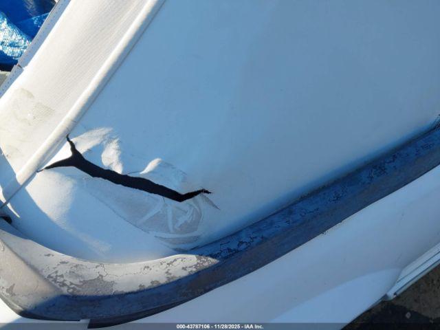 Ford Mustang Image 2