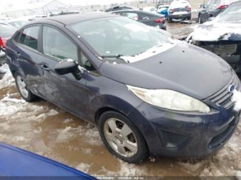  Salvage Ford Fiesta