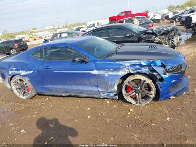 Chevrolet Camaro 1ss Image 2