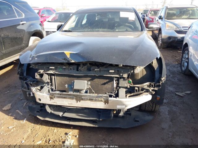 Hyundai Genesis 3.8 Image 11