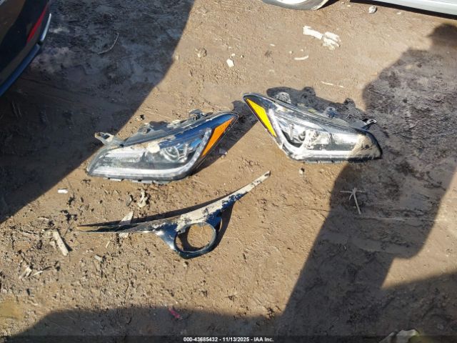 Hyundai Genesis 3.8 Image 16