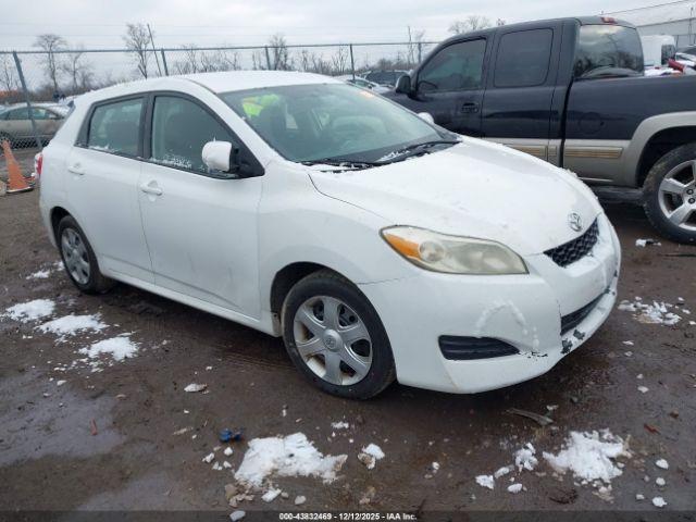  Salvage Toyota Matrix