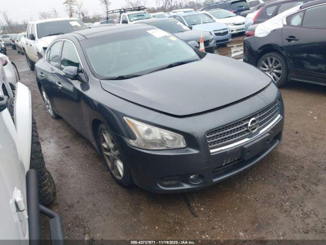  Salvage Nissan Maxima