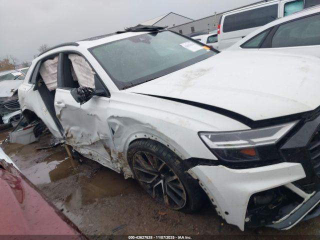  Salvage Audi Q8