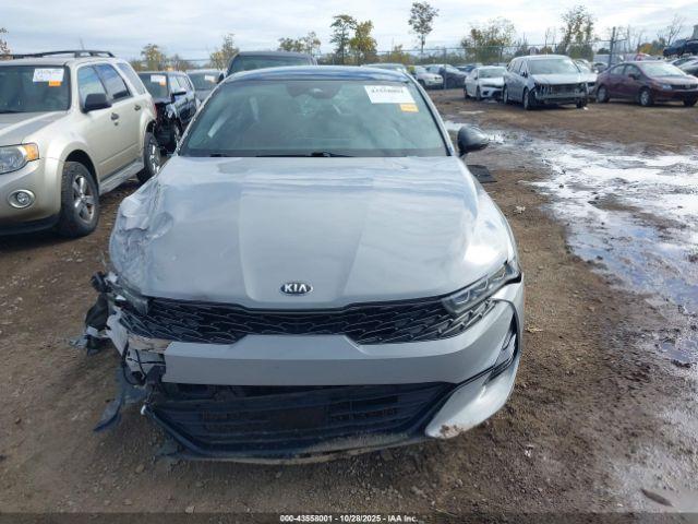 Kia K5 Gt-line Image 9