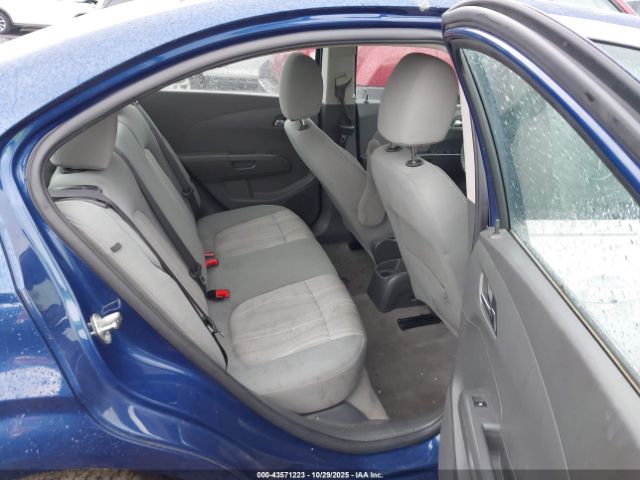 Chevrolet Sonic Lt Auto Image 7