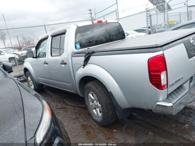 Nissan Frontier Sv Image 8