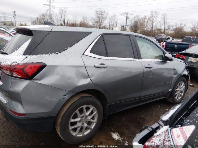 Chevrolet Equinox Awd Lt Image 12