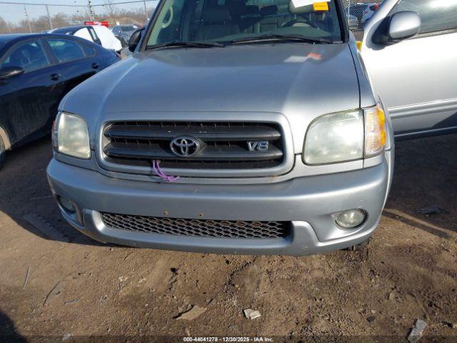 Toyota Sequoia Sr5 V8 Image 2