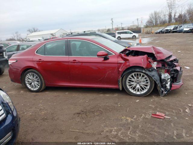 Toyota Camry Xle Image 3