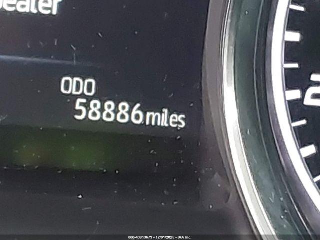 Toyota Camry Xle Image 9