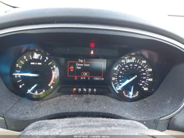 Ford Fusion Se Image 2