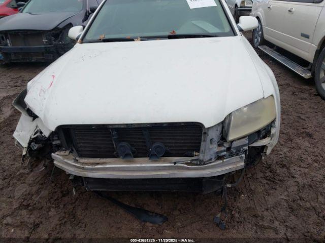 Audi A8 4.2 Image 13