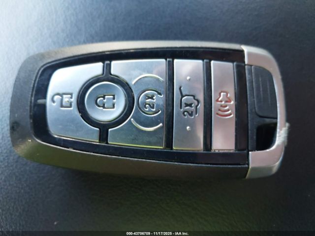 Ford Explorer Xlt Image 11