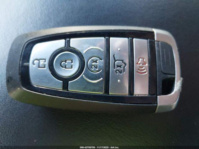 Ford Explorer Xlt Image 11