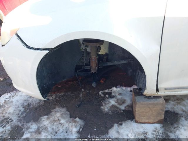 Buick LaCrosse Leather Group Image 15