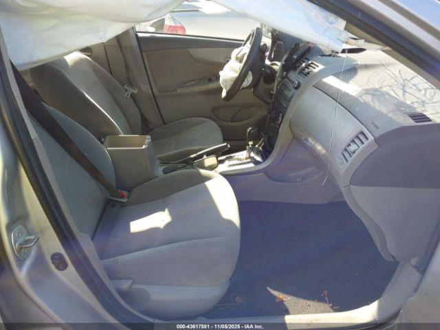 Toyota Corolla Le Image 3