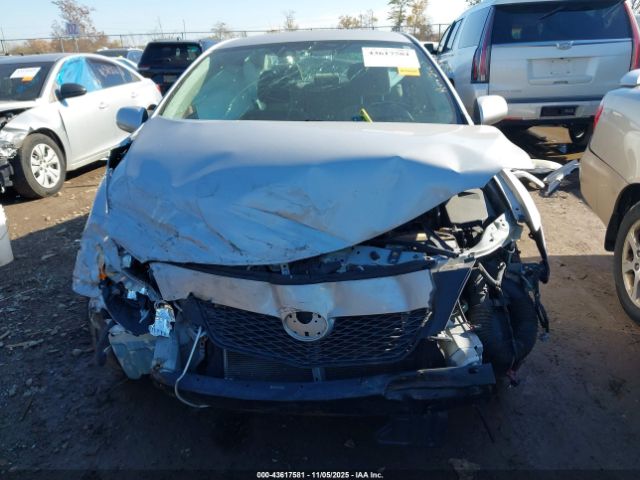 Toyota Corolla Le Image 4